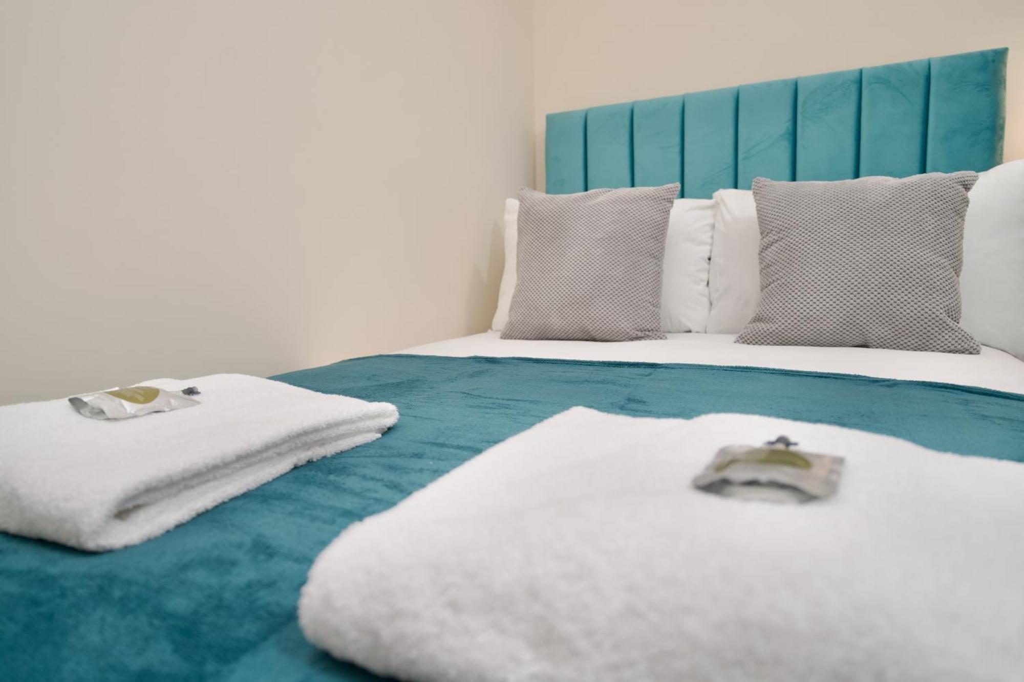 Cosy 1bed Flat With Garden, Parking & Free Netflix Apartment