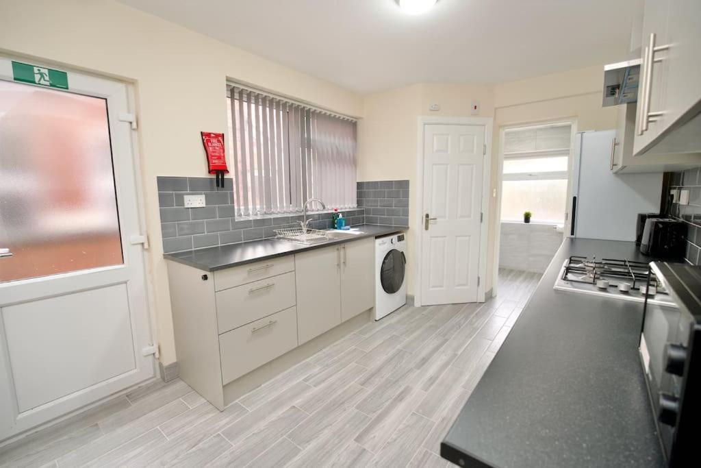 Apartment Cosy 1bed Flat With Garden, Parking & Free Netflix Coventry